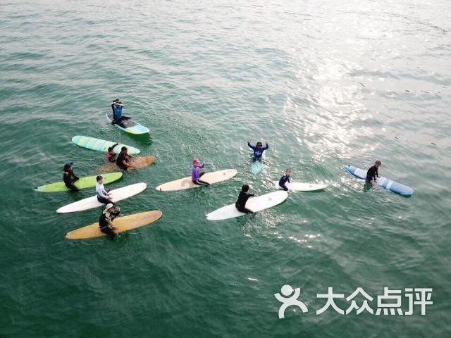 你喜欢下课拖堂么？你怎么看待这种教学行为。游戏画面